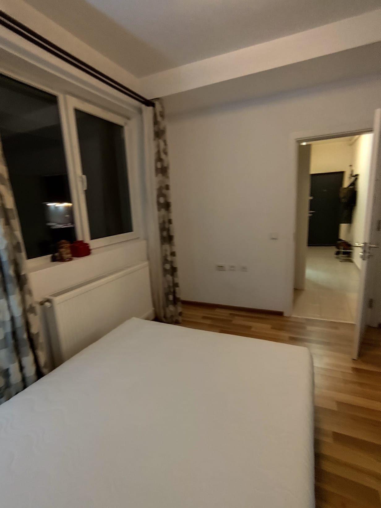 Camera in apartament cu 2 camere - Popesti