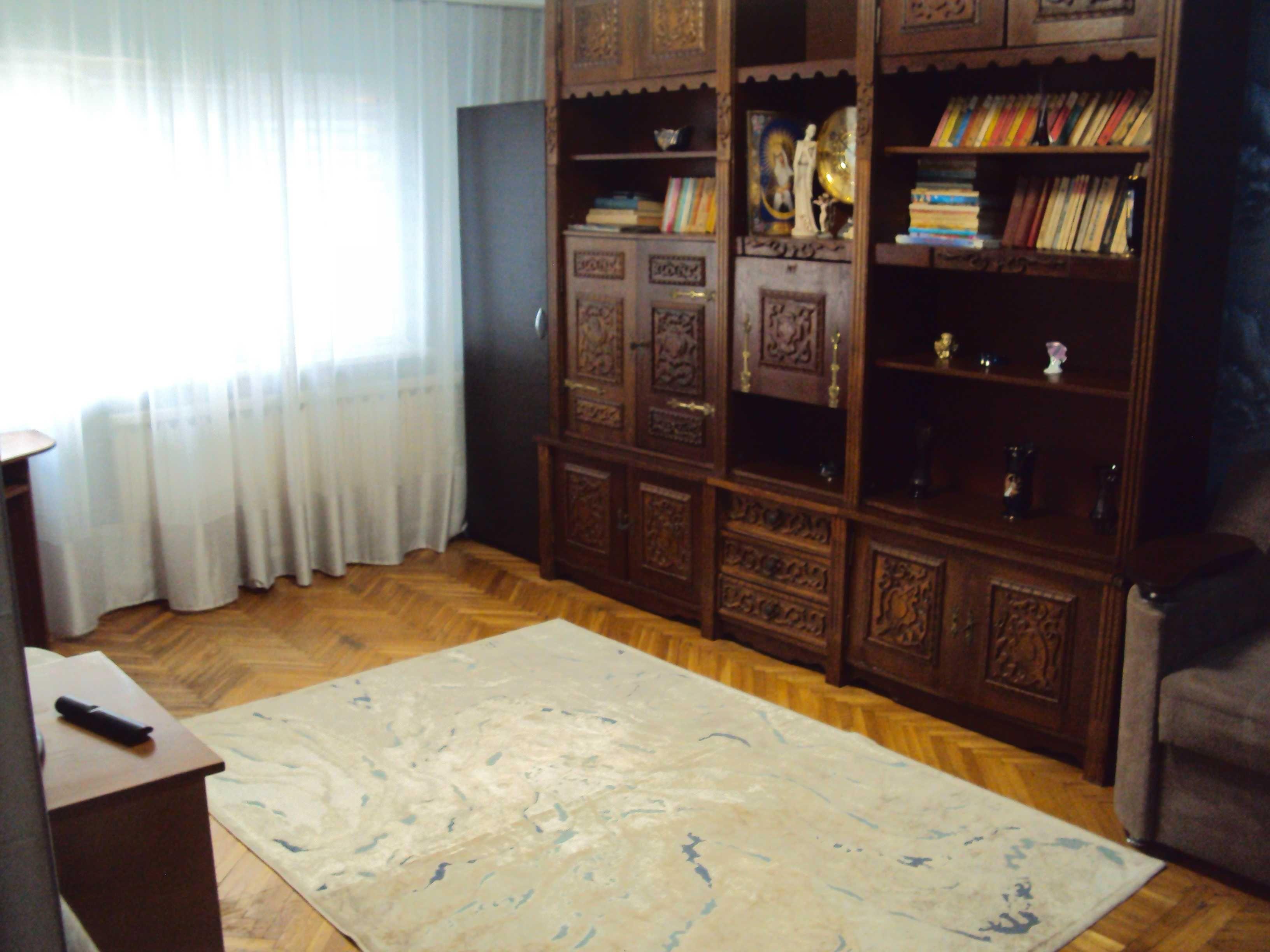 Proprietar inchiriez apartament 2 camere Exercitiu