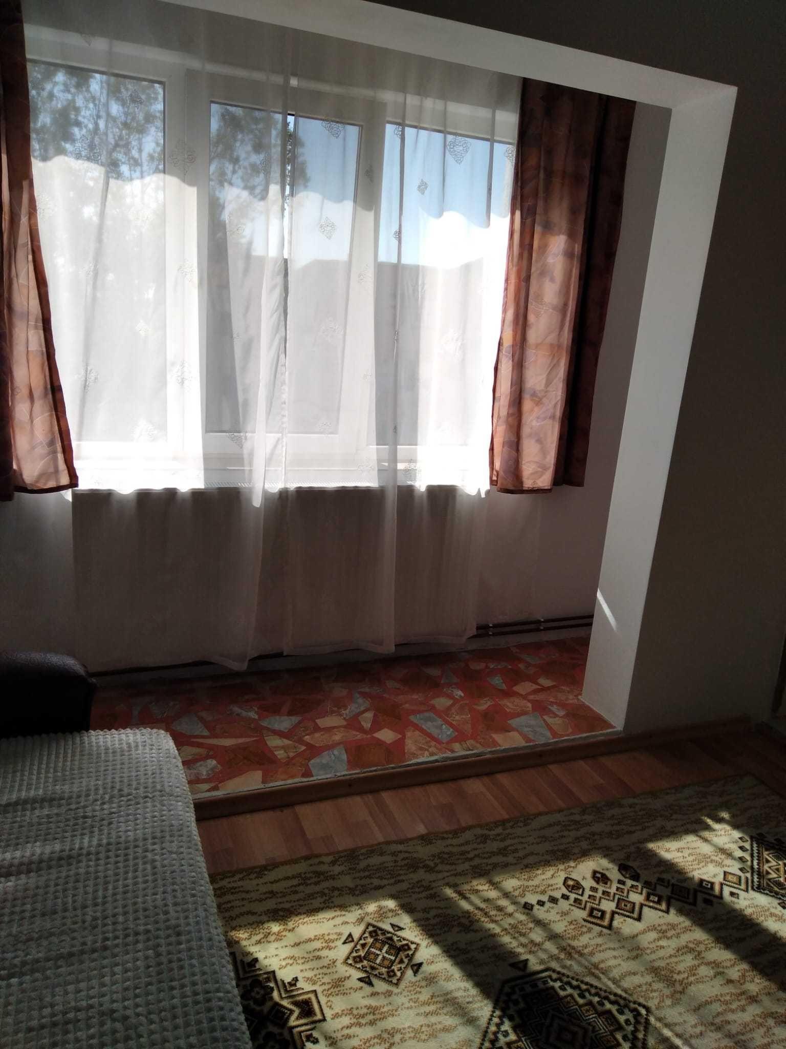 Apartament de vanzare/inchiriere - imagine 1