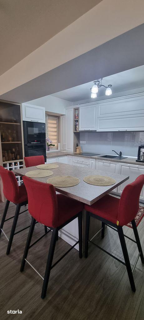 Apartament lux 4 camere ultracentral - imagine 1