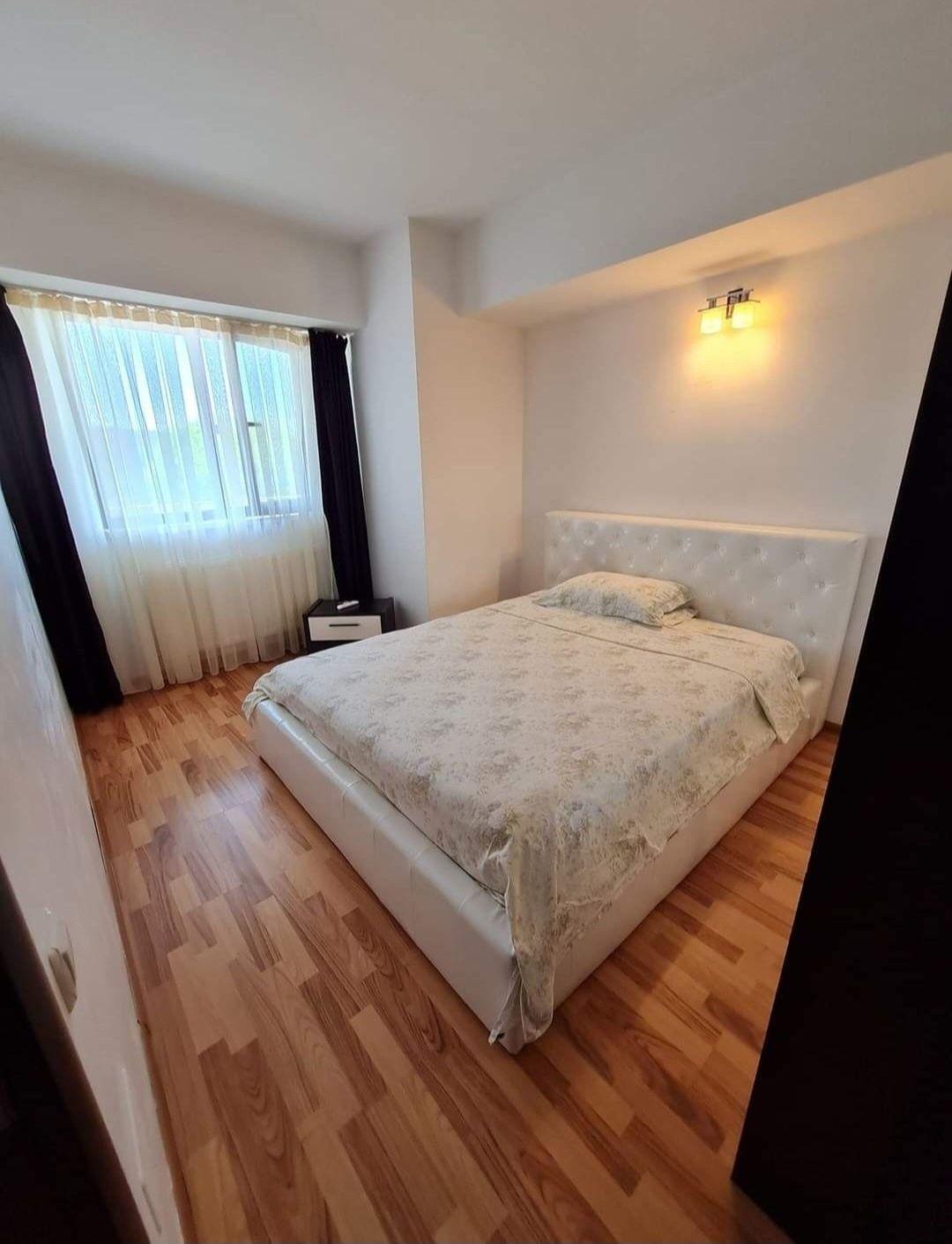 Vand apartament 3 camere - imagine 1