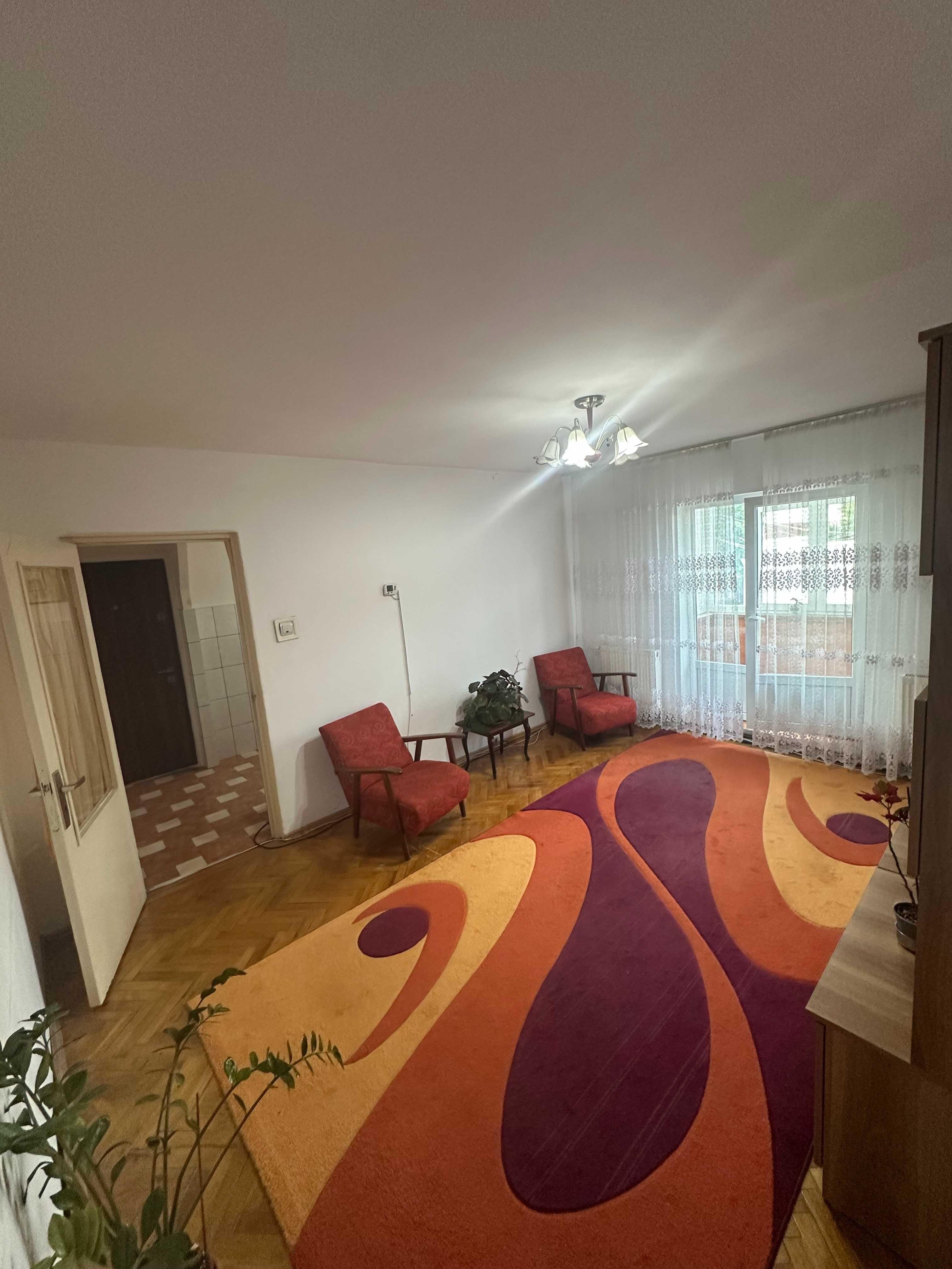 Proprietar Apartament Capat Cug