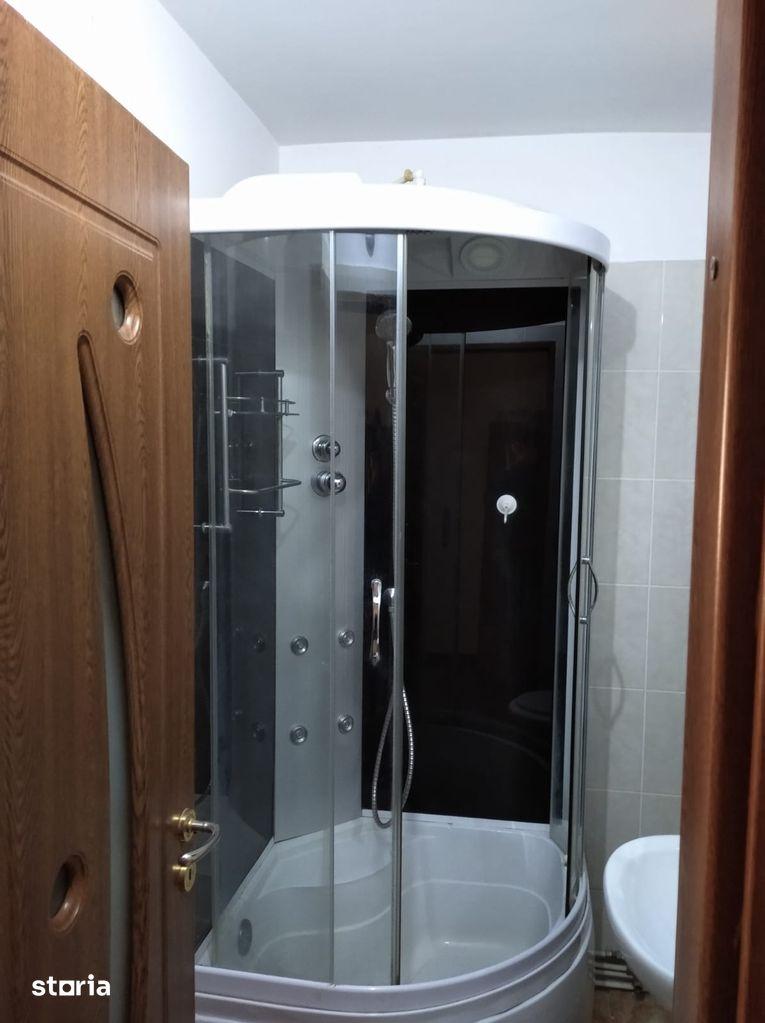 Proprietar inchiriez garsoniera cu AER CONDITIONAT in cartier Galata