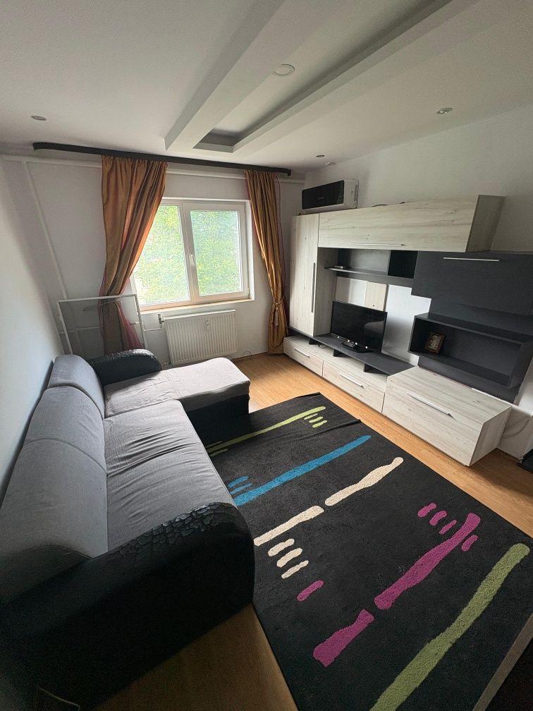 Apartament 2 camere, semidecomandat, Tătărași (dispecer), proprietar