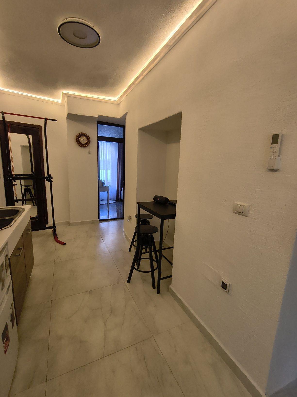 Apartament decomandat 2 camere centru
