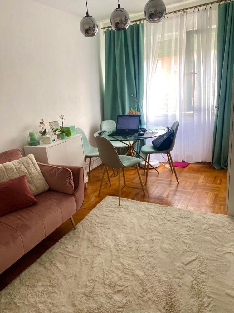 Vand apartament 2 camere zona centrala utilat si mobilat