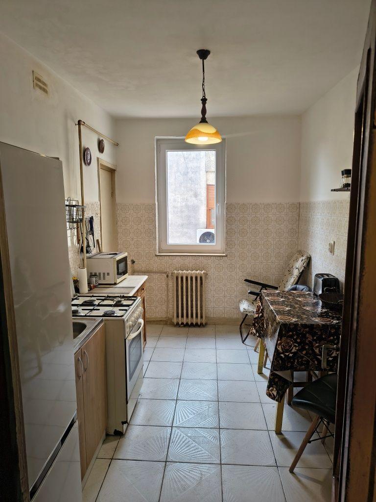 Vând apartament 4 camere. - imagine 1