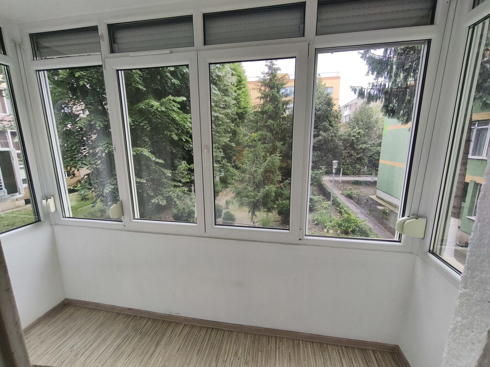 Vând apartament 4 camere Vlaicu - imagine 1