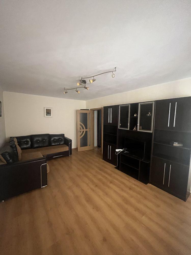 Apartament 2 cam decomandat zona Tic-Tac de inchiriat - imagine 1