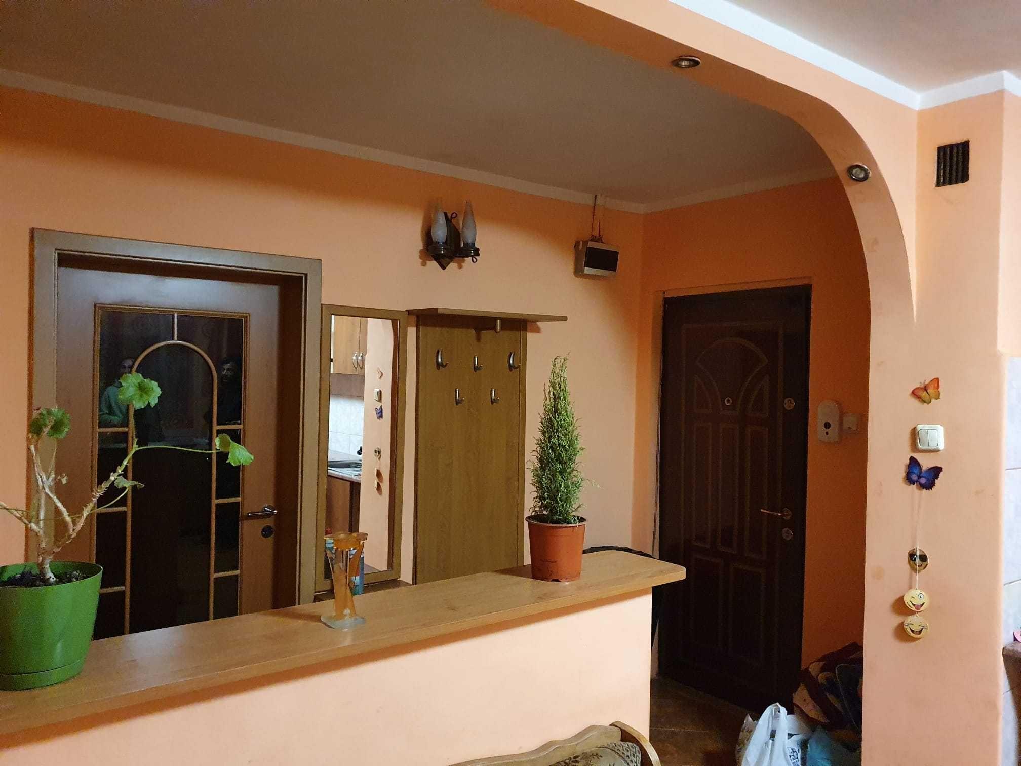 inchiriez apartamament 3 camere in Turnisor, Sibiu