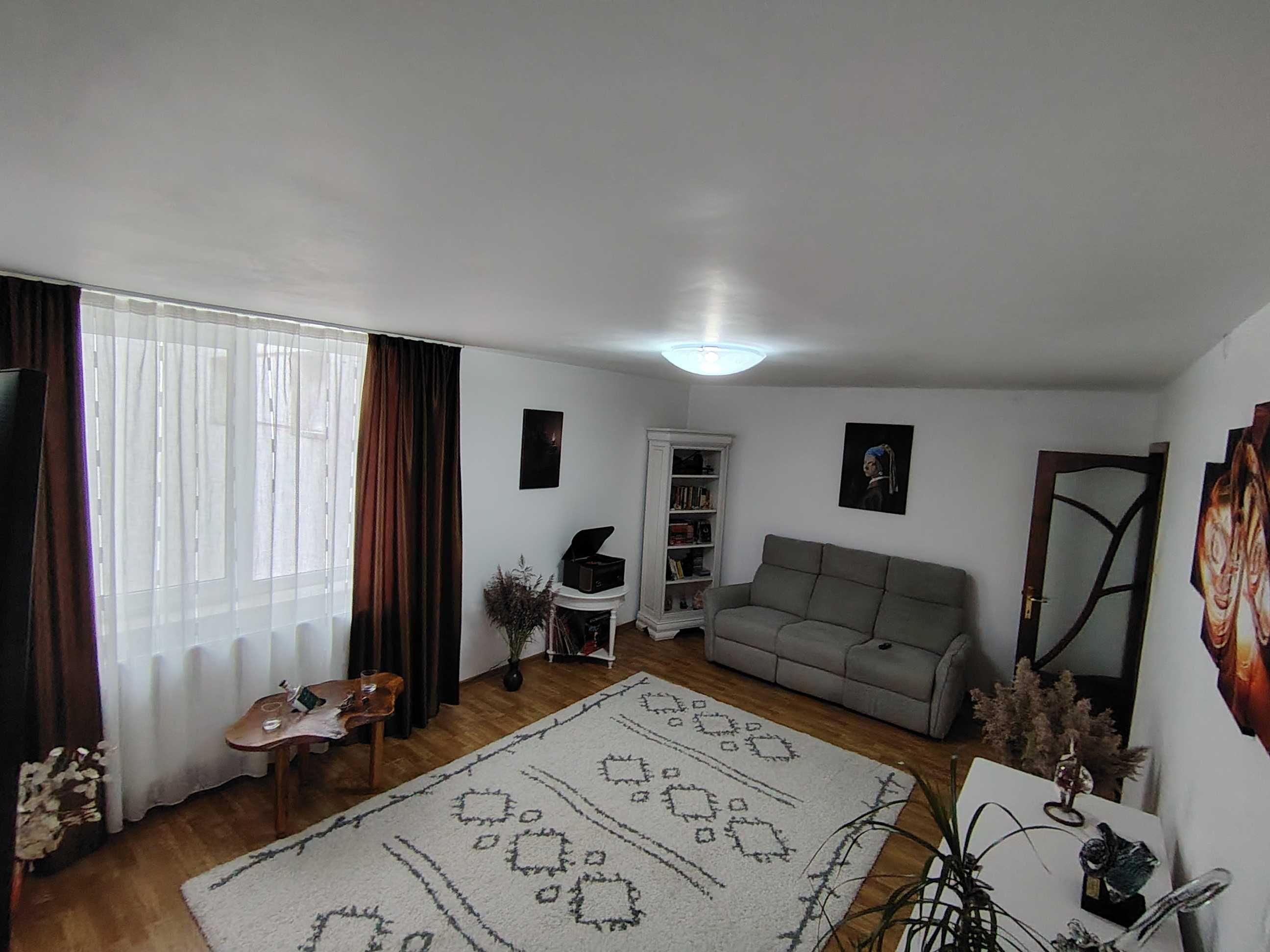 PROPRIETAR- vand ap 2 camere mobilat, cu boxa si loc parcare - imagine 1