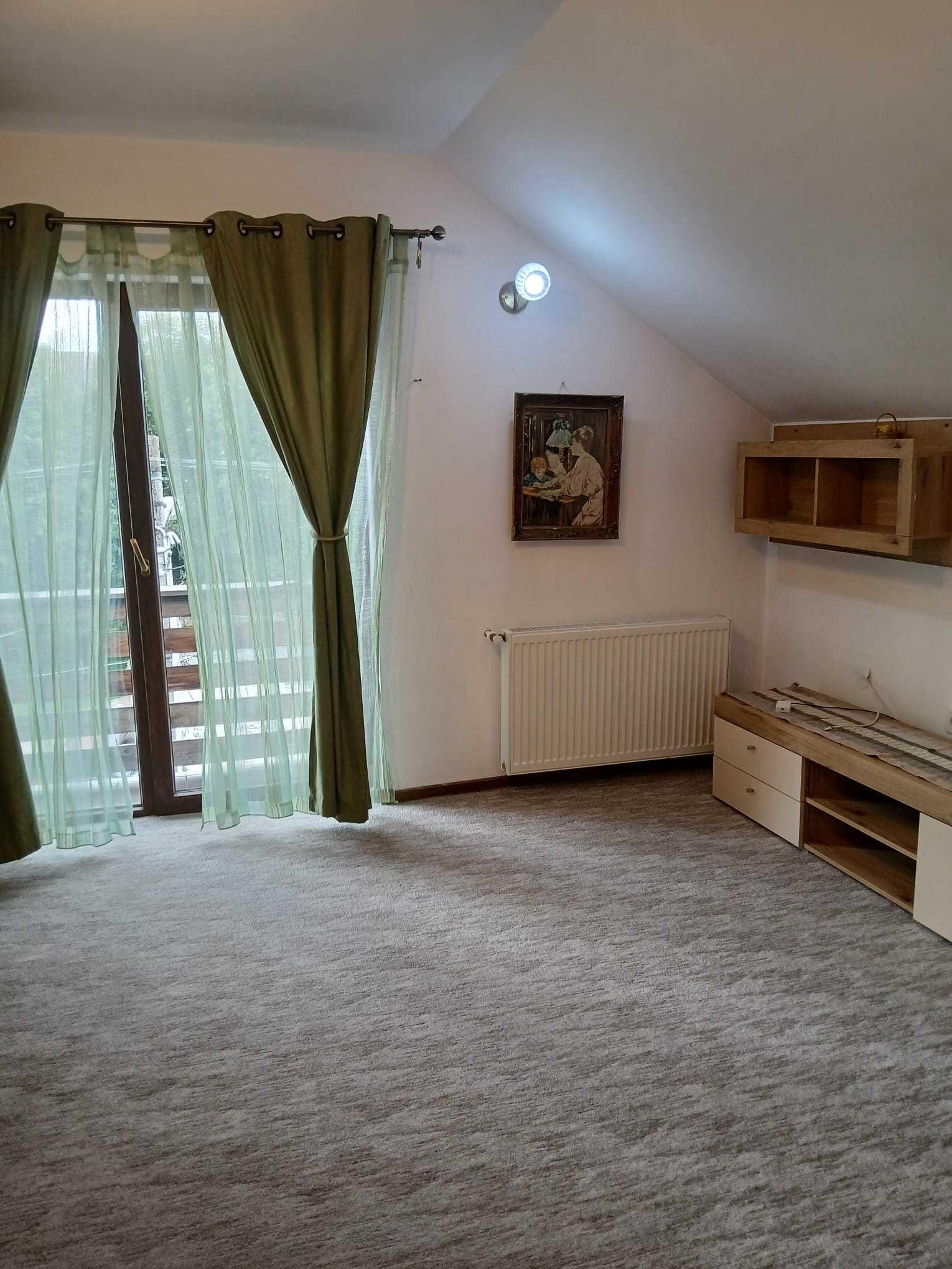 Inchiriez apartament in zona Postei Maratei
