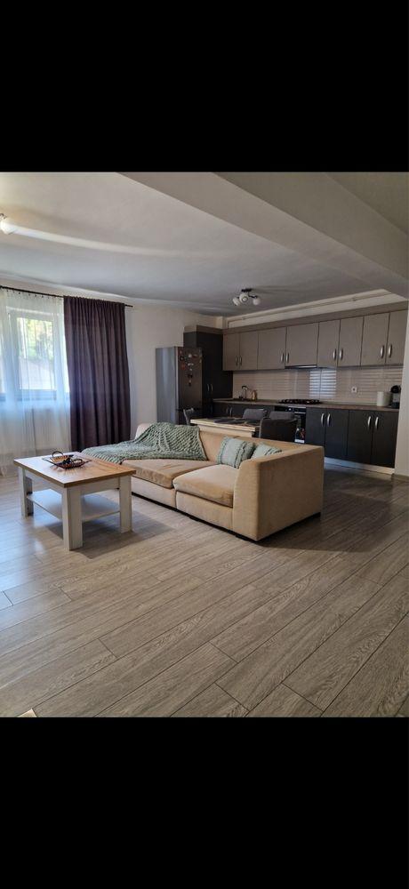 Apartament de inchiriat