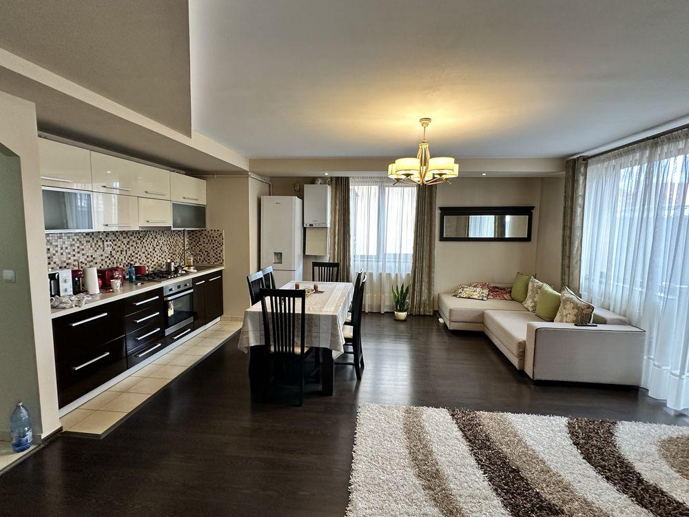 Apartament 3 camere ultracentral, etaj 1, bloc nou, parcare subterana, complet mobilat si utilat