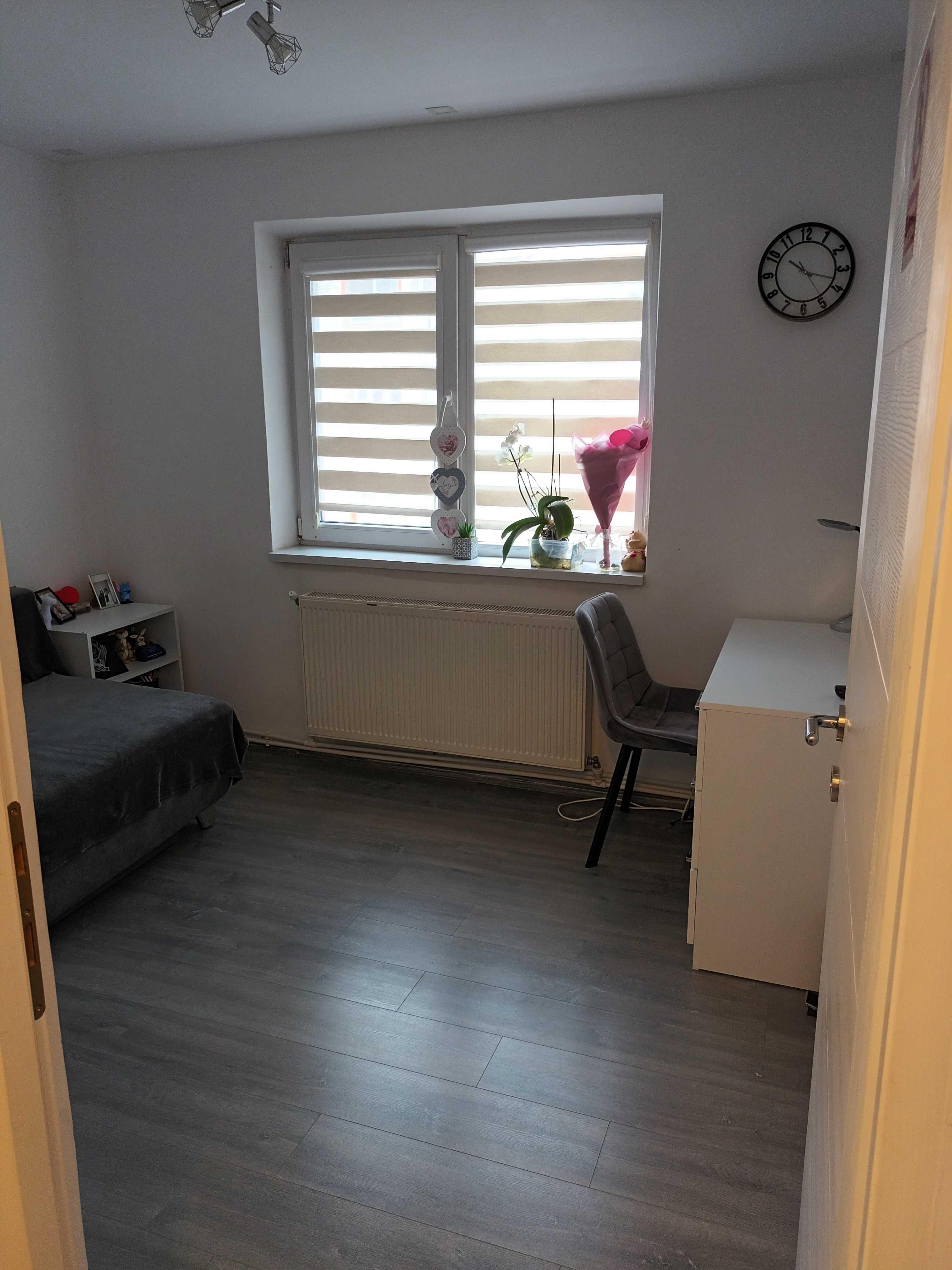 Vând apartament