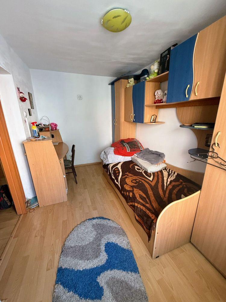 Apt 3 camere, 42,4 mp + balcon, parter, zona Mall, proprietar - imagine 1