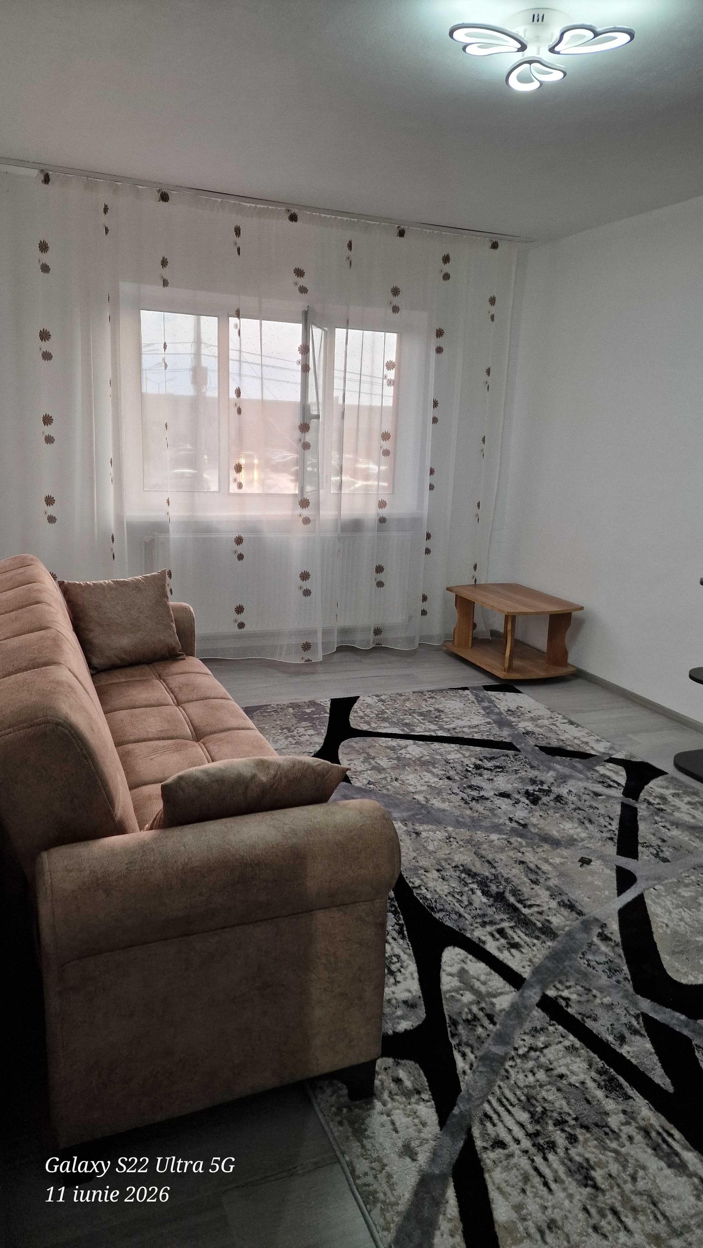 Inchiriez apartament 2 camere - imagine 1