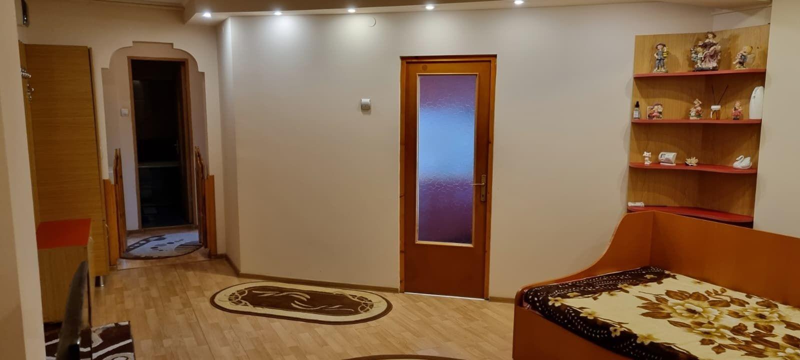 Inchiriez apartament doua camere Micro 3 langa Scoala 13 Matei Basarab - imagine 1