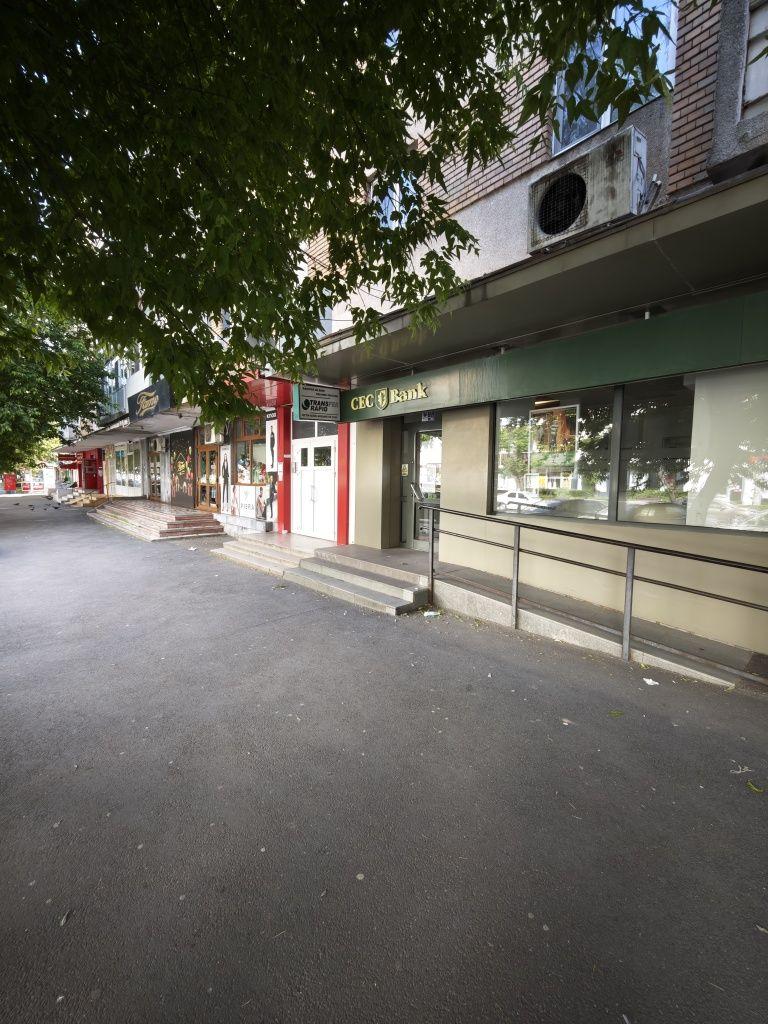 Închiriez apartament 2 camere - imagine 1