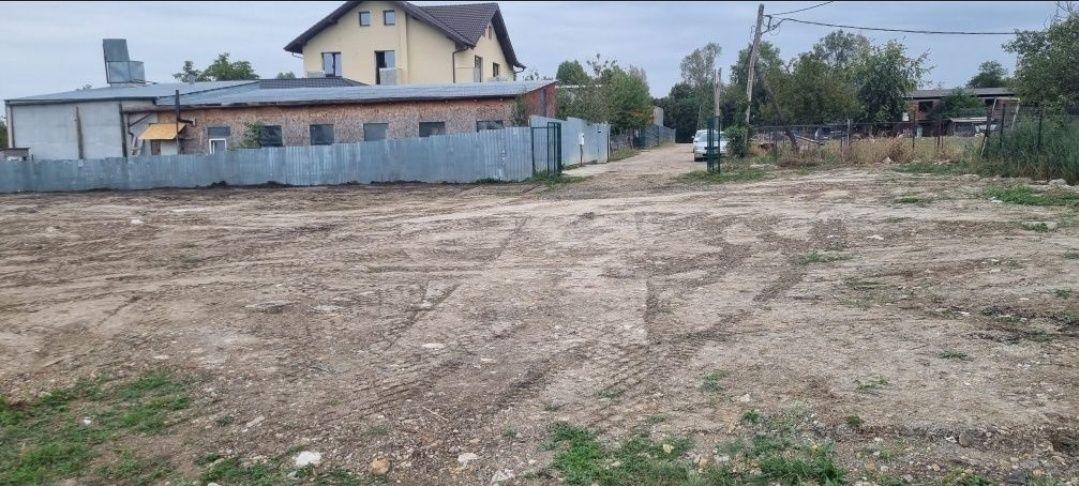 INCHIRIEZ Teren  Intravilan 1000 mp cu utilitati zona SELGROS, SOPOR