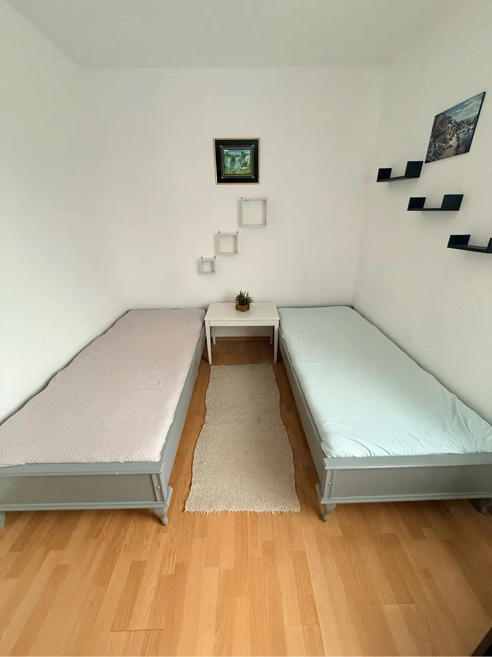 De închiriat