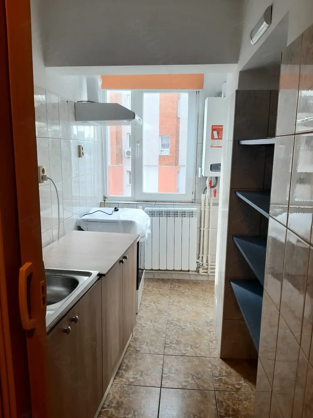 Proprietar inchiriez garsoniera