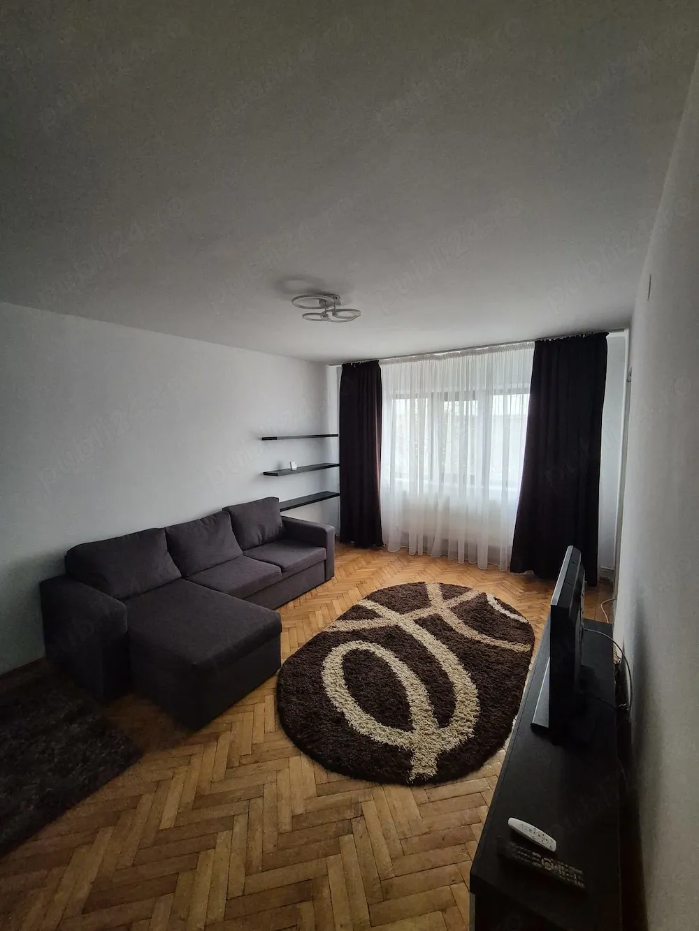 Apartament de inchiriat complet mobilat si utilat