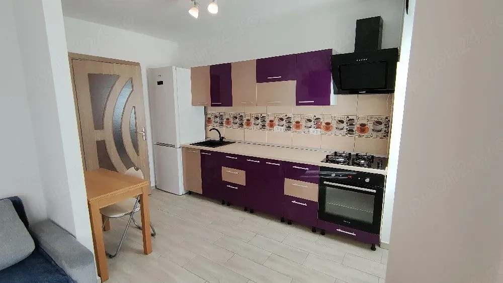 Închiriez studio modern, 42 mp, loc de parcare inclus   Lujerului