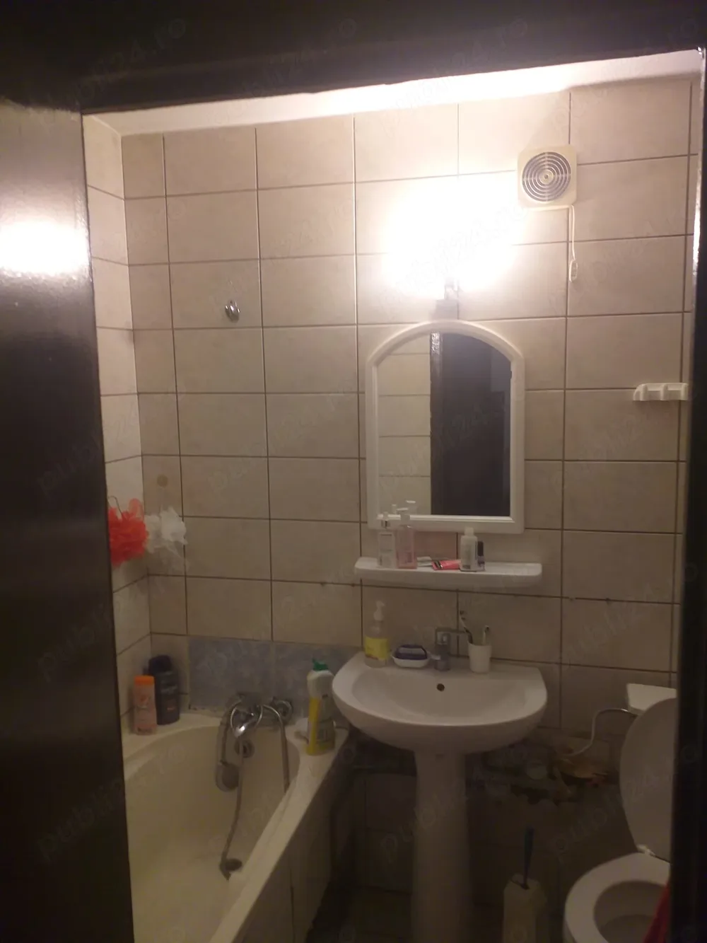 Vand apartament 3 camere in zona Militari Pacii