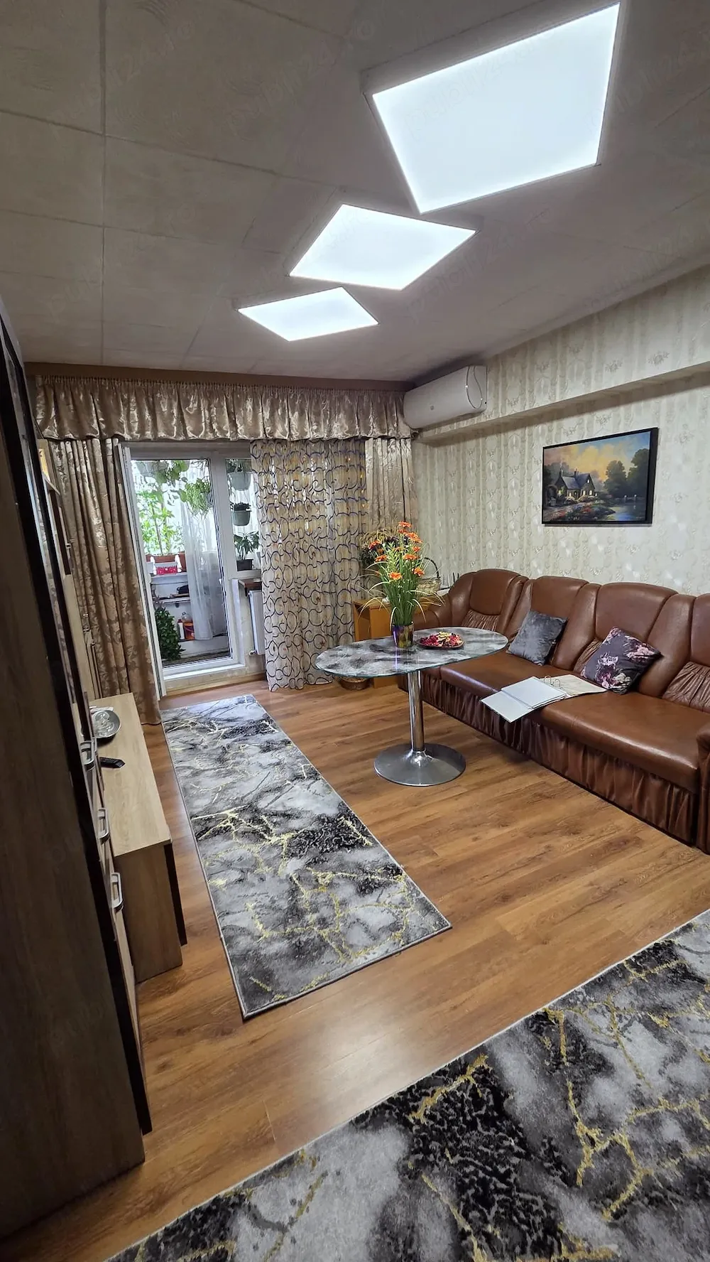 Vand apartament 3 camere- Bd Ghencea 30