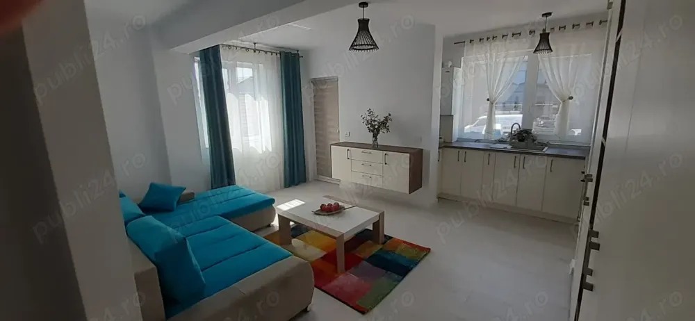 Inchiriez apartament cu o cameră + loc parcare.