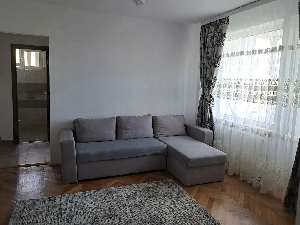 Închiriez apartament 2 camere - imagine 1