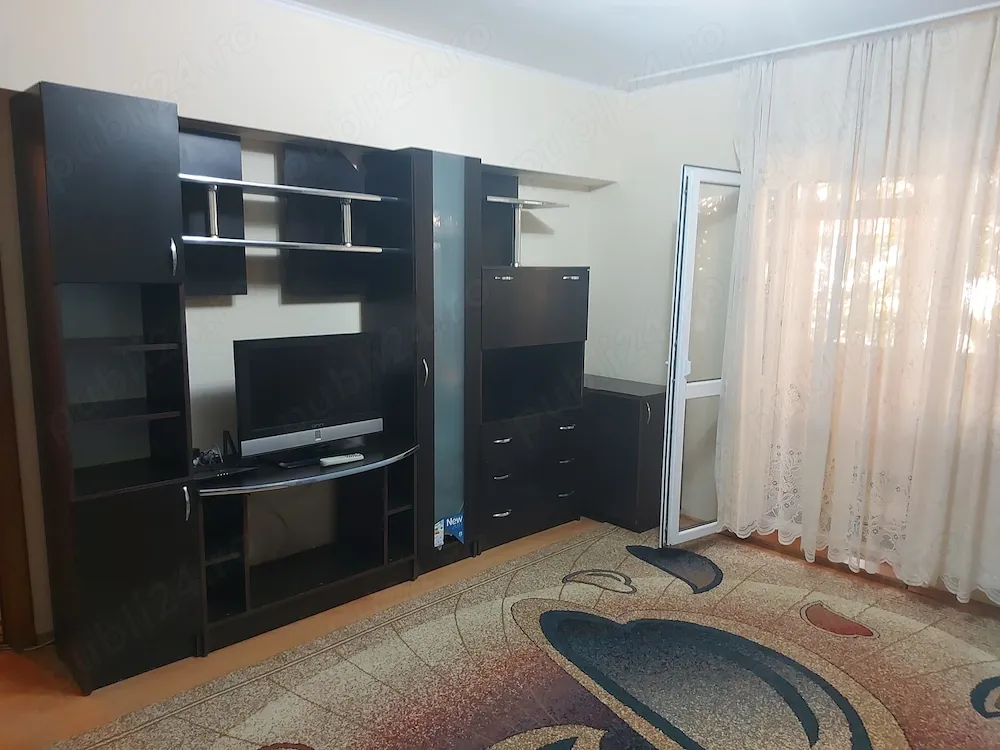 Apartament de inchiriat - zona nord, 2 camere, centrală - imagine 1
