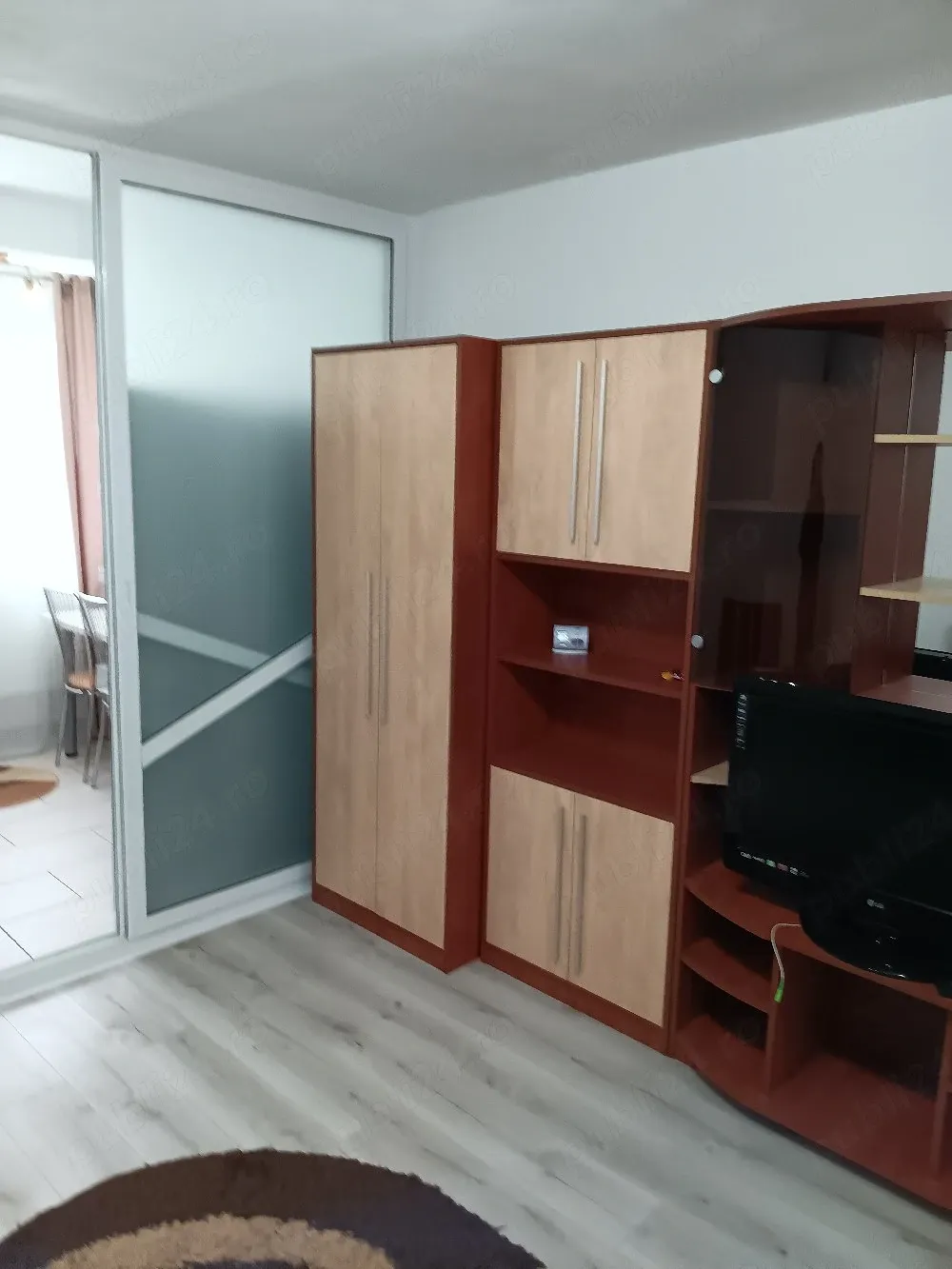 Inchiriez ap 1cam Maz1 Guri et2 mobilat utilat amenajat AC Centrala proprie 1450 ron+1450 ron garant