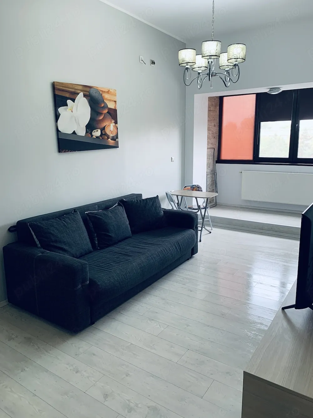 Închiriez apartament cu o camera Centru