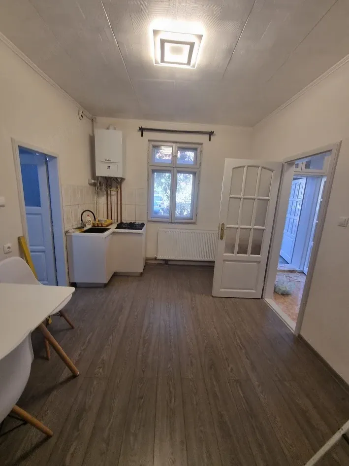 inchiriez apartament 1 camera centru arad