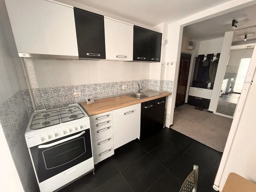 Inchirez apartament 2 camere cu loc de parcare