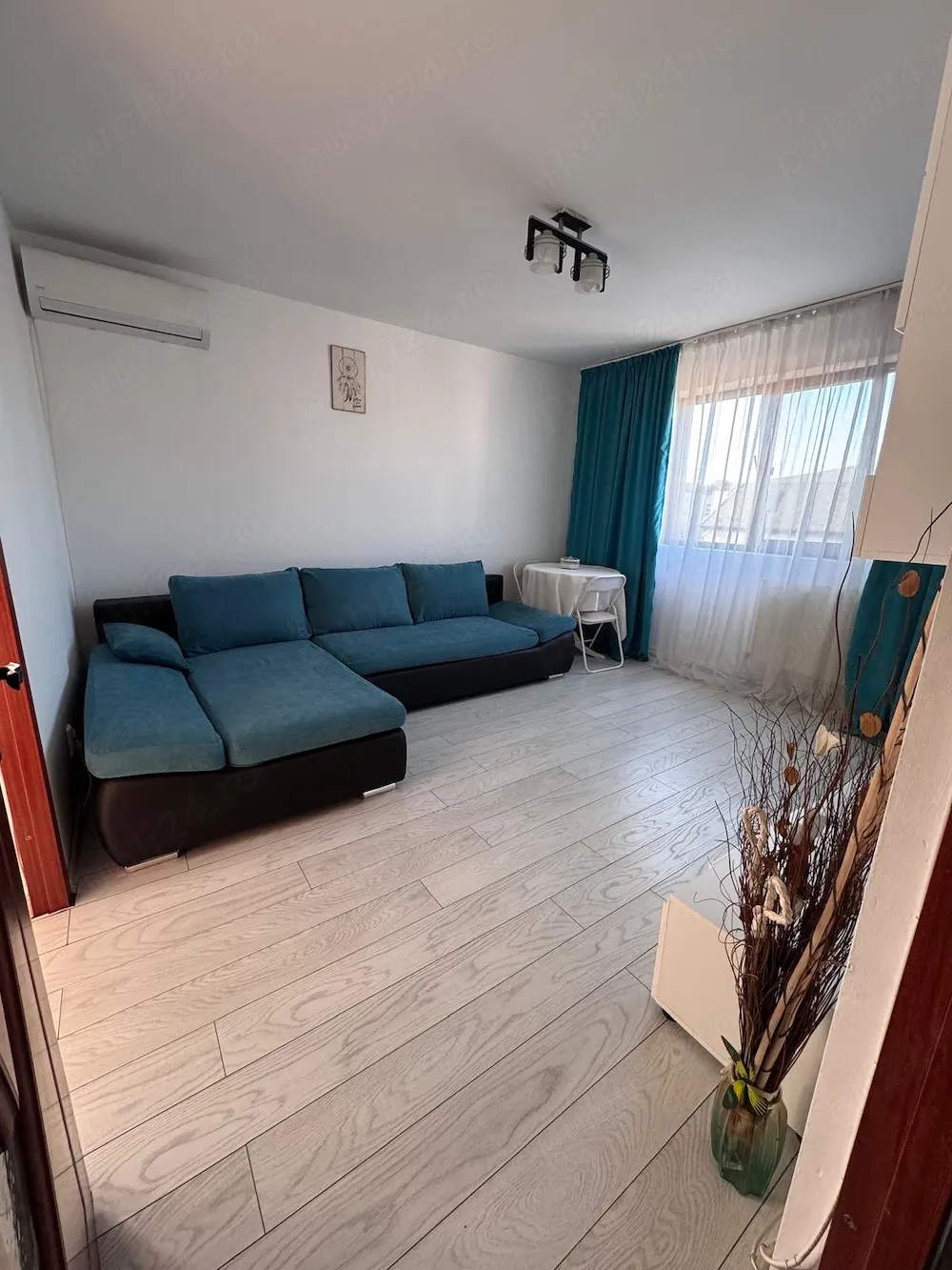 Apartament 3 camere de închiriat   Târgu Jiu, Str. Mioriței, Bl. 15 - imagine 1