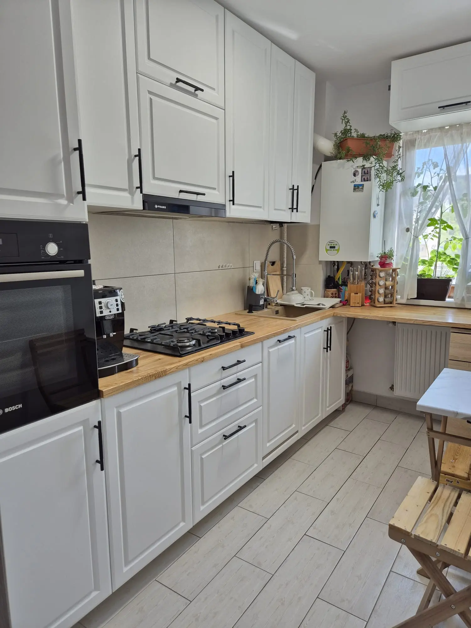 Apartament 3 camere în Vișan+ loc de parcare