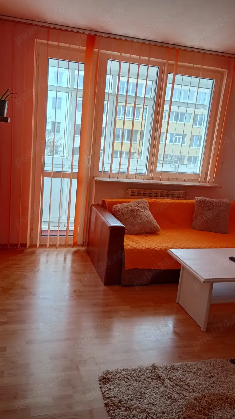 Inchiriez apartament 2 camere ultracentral mobilat,utilat, termen lung sau regim hotelier - imagine 1