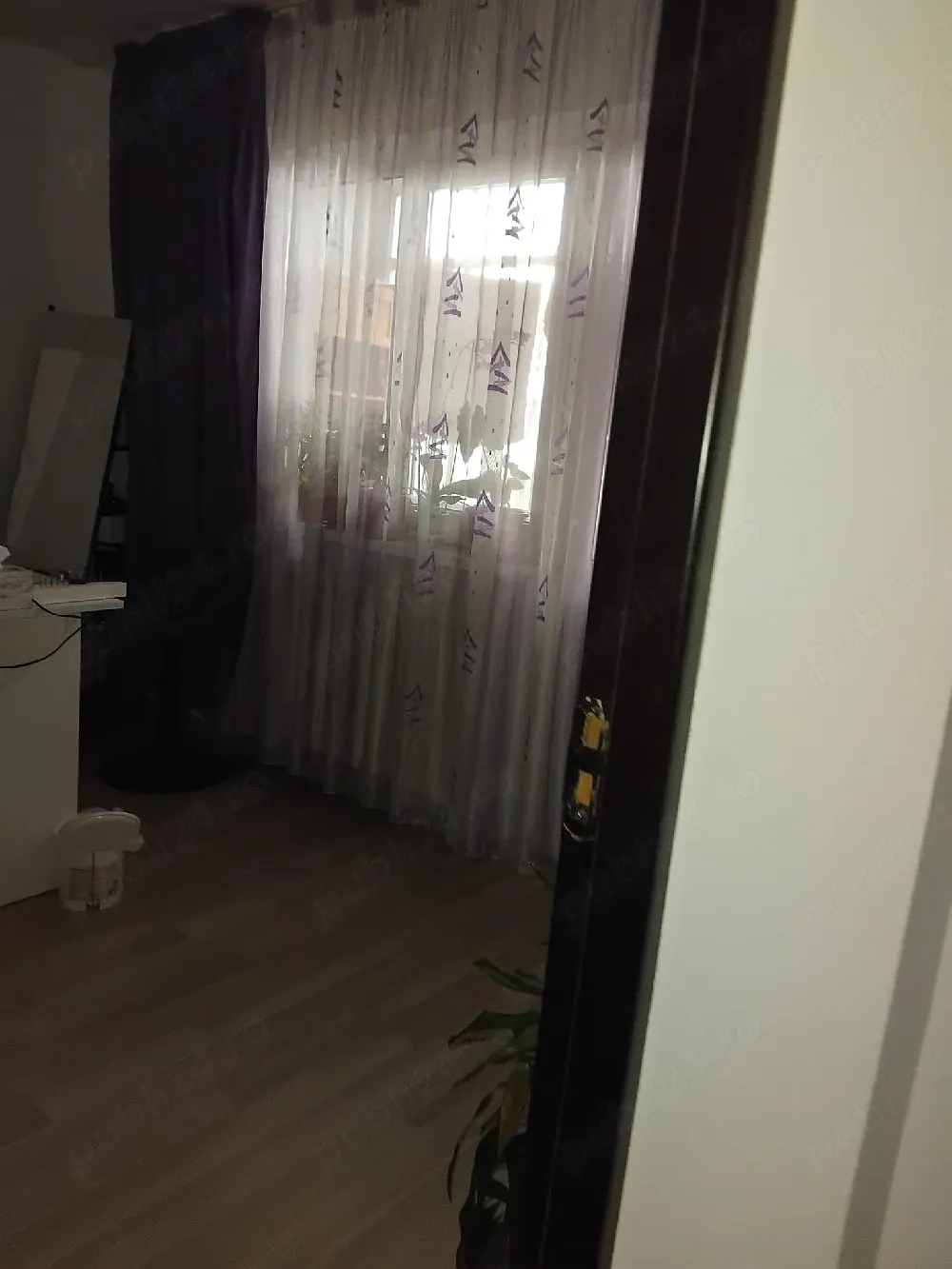 vand apartament 2 camere - imagine 1