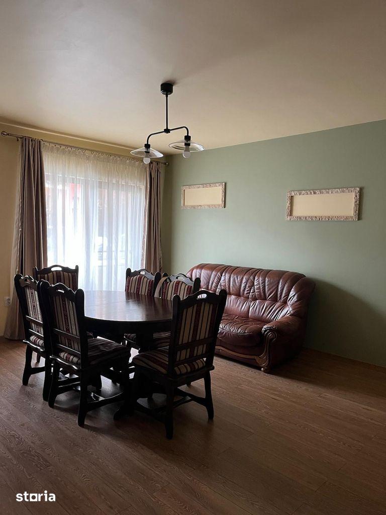 Apartament 3 camere, terasă, balcon închis, parcare