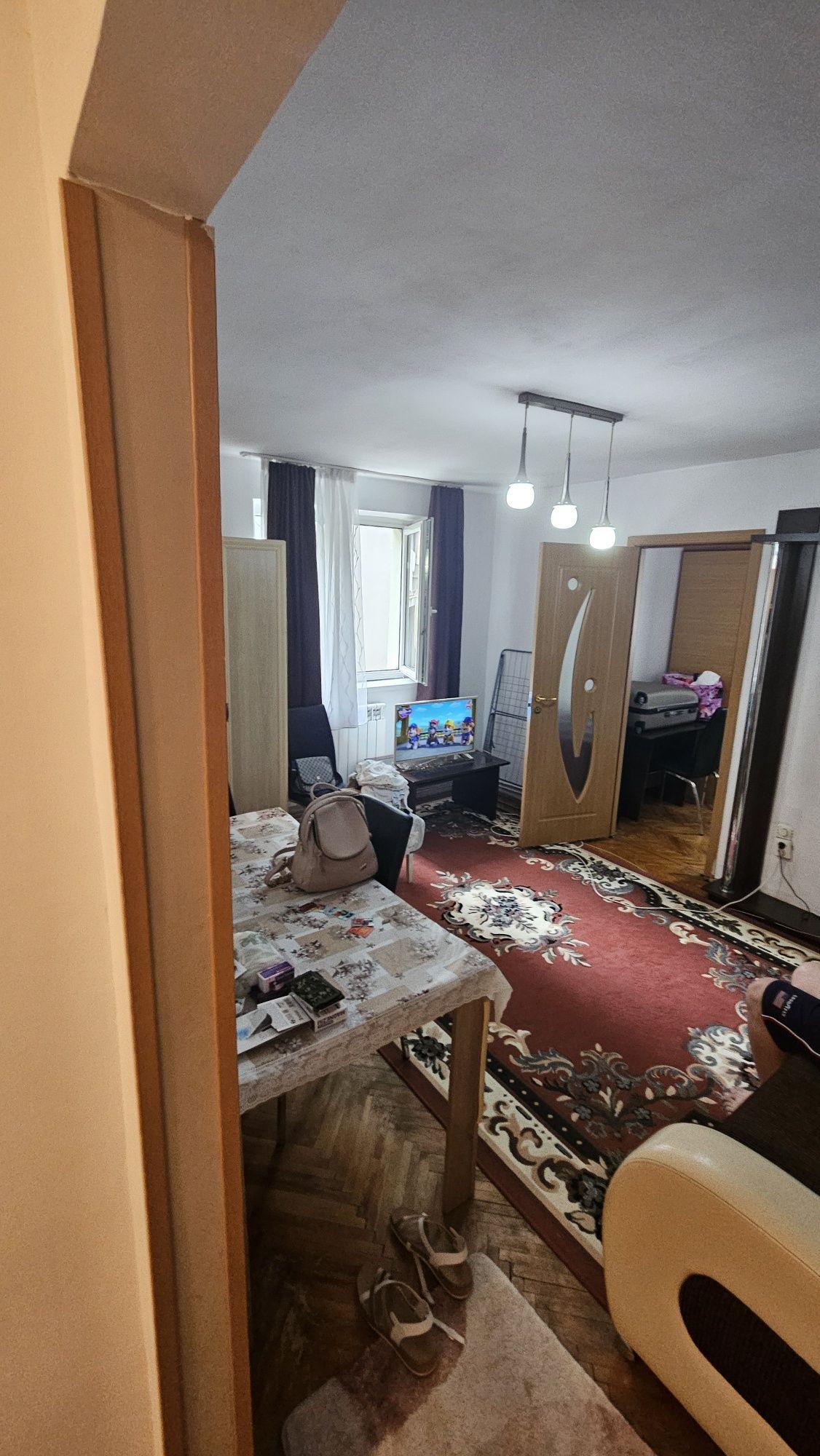 Apartament 2 camere, Gheorgheni, Str Lăcrămioarelor, etaj 1/4