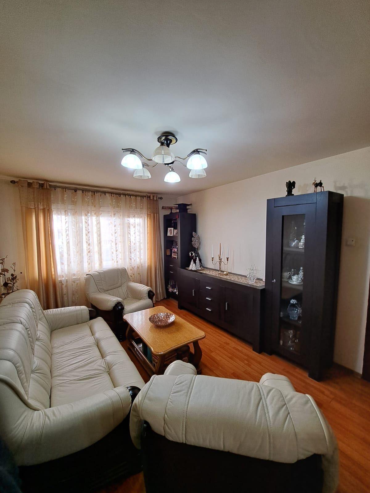 Vand apartament 3 camere Cluj Napoca 64.66MP