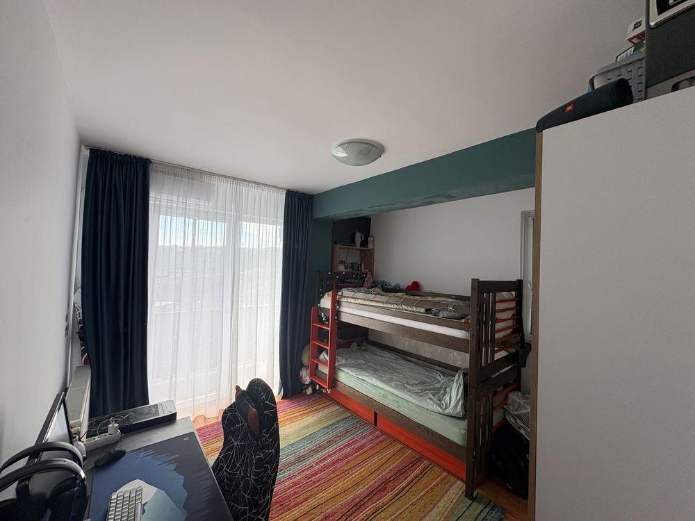 Vand apartament 3 camere