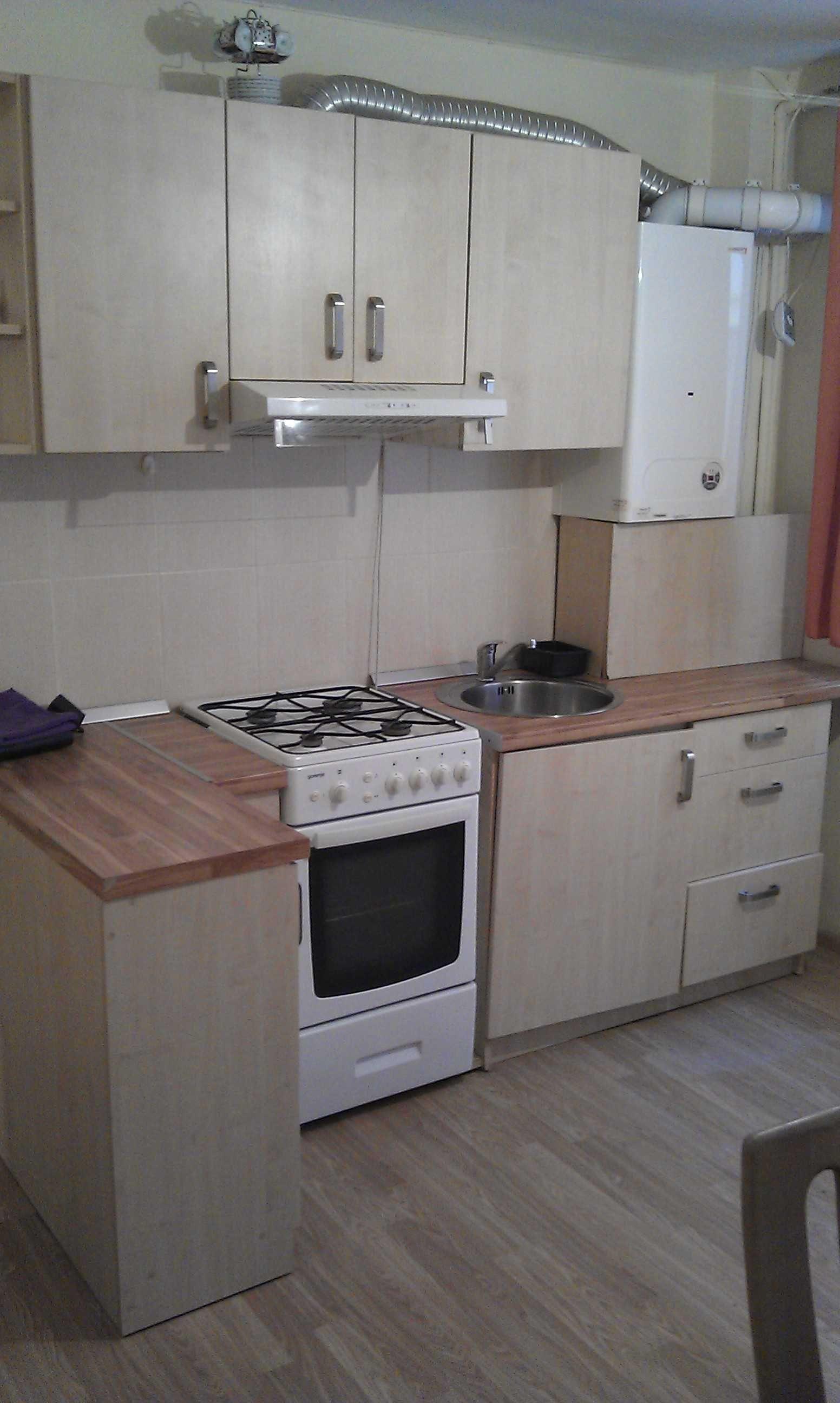 Dau in chirie ap. cu 2 dormitoare, 2 bai, in Floresti, str. Plopilor