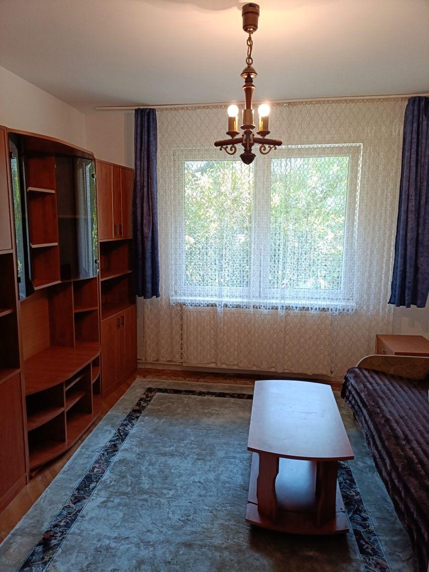 Ofer spre închiriere garsoniera   spațioasă. - imagine 1