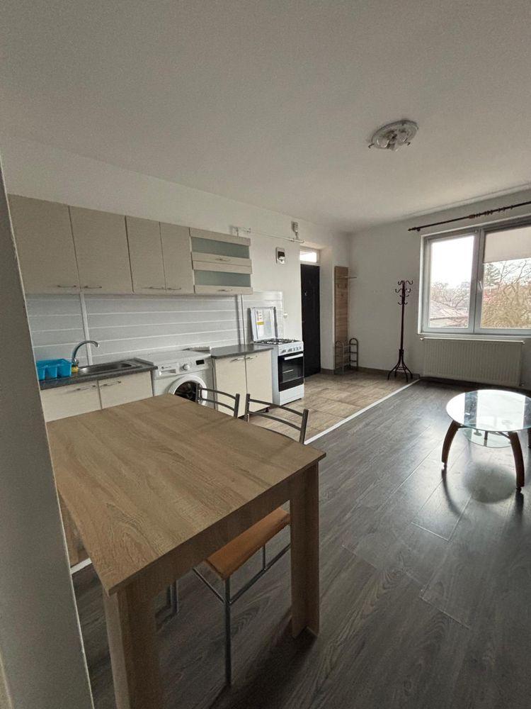 Apartament cu doua camere de inchiriat in zona 7 Noiembrie - imagine 1