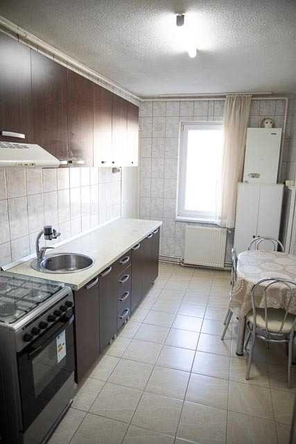 Apartament de închiriat cu 3 camere Zona Diamant
