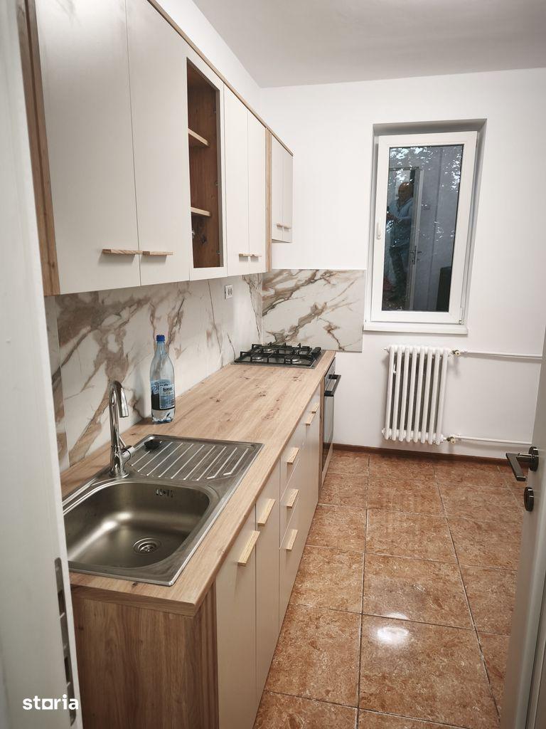 Apartament recent renovat, Tomis 2, impecabil, ideal investitie